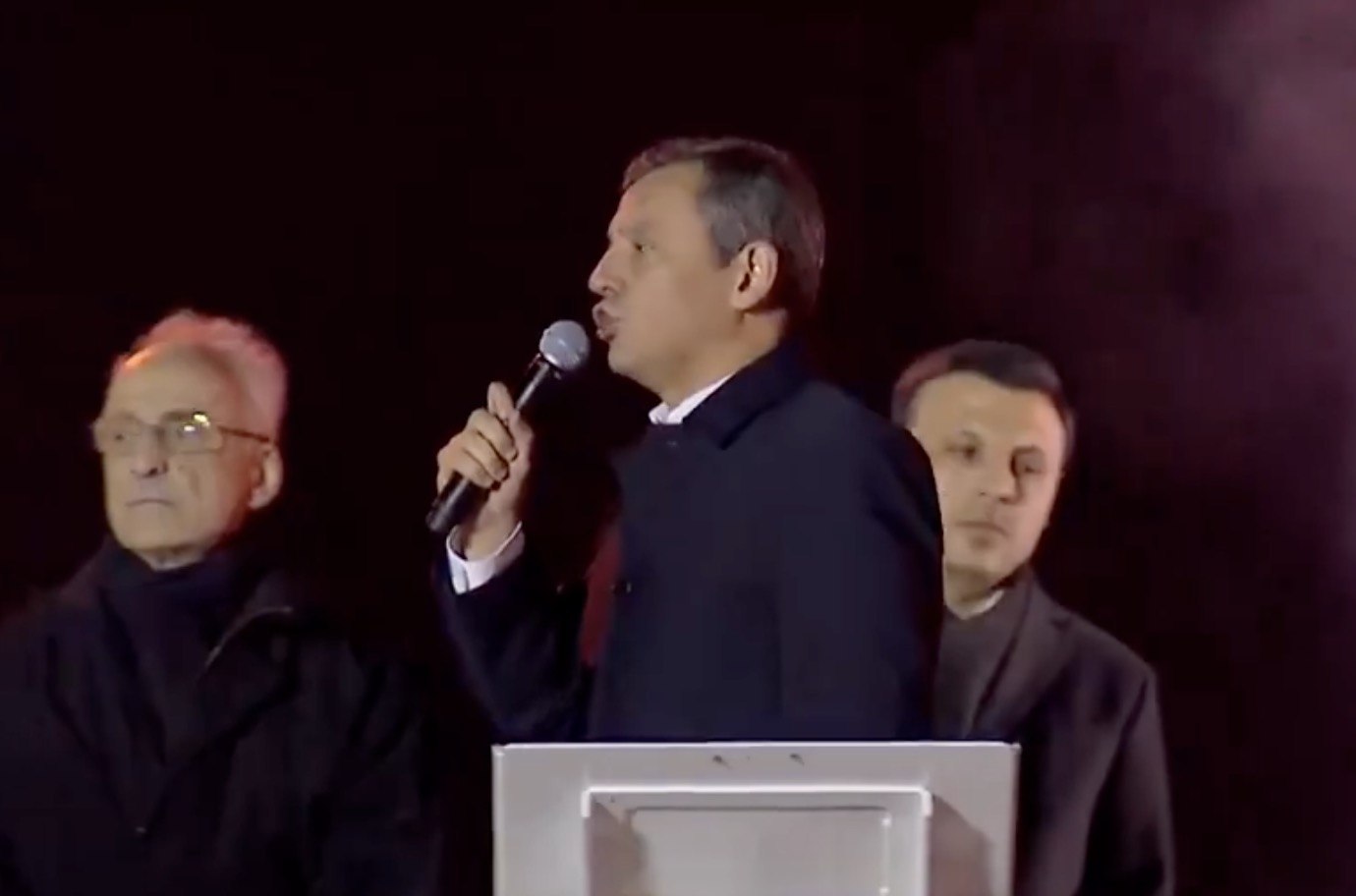 Özel Saraçhane'de: Ekrem Başkanı vermeyeceğiz
