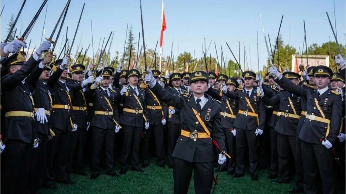 Flaş son dakika! Teğmenler Türk Silahlı Kuvvetleri'ne geri mi dönüyor?