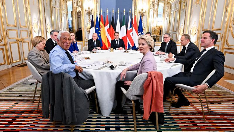 Paris’te Kritik Zirve: ABD, Avrupa ve Ukrayna Liderleri Ukrayna’nın Geleceğini Görüştü