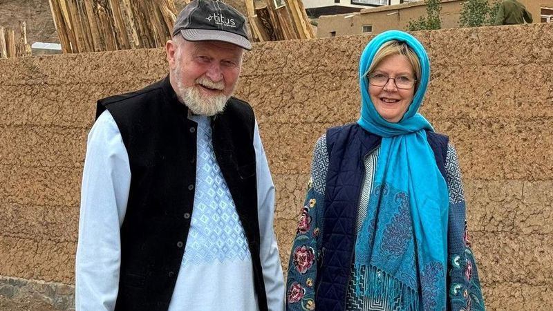 Taliban’ın esir tuttuğu İngiliz çift, Kabil hapishanesindeki cehennem koşullarını anlattı