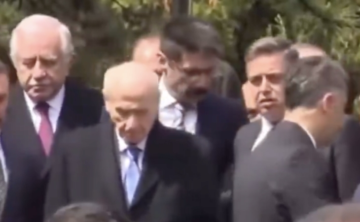 MHP lideri Bahçeli'den Türkeş'in kabrine ziyaret