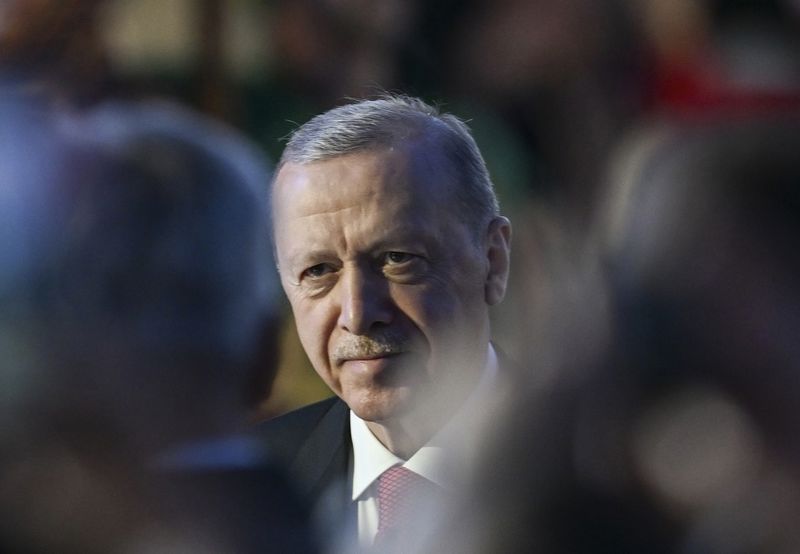 Erdoğan: Depremi siyasete alet etmeyin