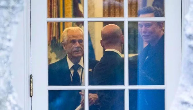 Moron ve aptal... Elon Musk'tan Trump'ın en yakınındaki isme ağır hakaretler