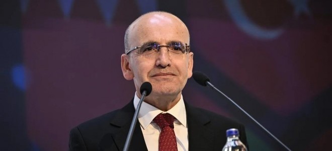 Şimşek Financial Times’a konuştu: Daha ucuz petrol enflasyonla mücadelede avantaj sağlayabilir