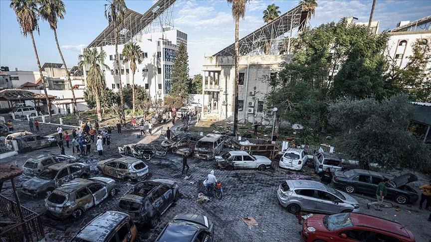 İsrail, Gazze'deki El-Ehli Baptist Hastanesi'ni vurdu: Sağlık altyapısı çöktü