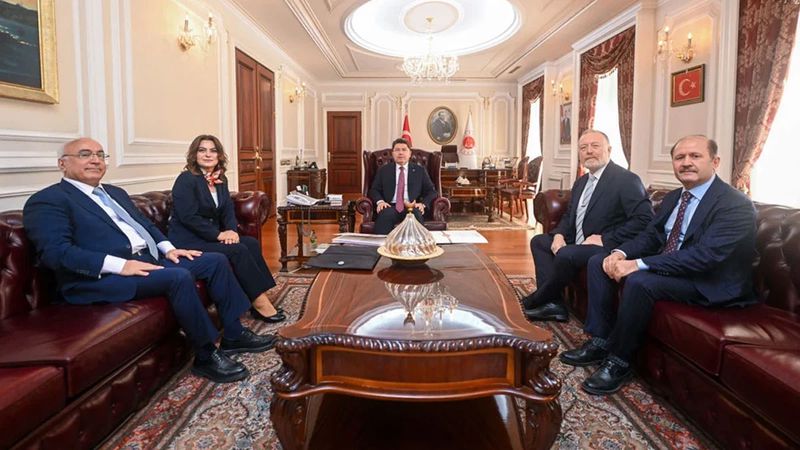 DEM’li diyalog! Sessizliğin yerini söz aldı... Yılmaz Tunç'tan DEM açıklaması