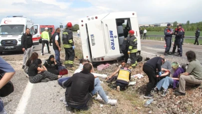 Konya’da Metro Turizm otobüsü devrildi: 13 yaralı