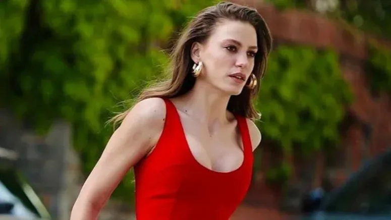 Serenay Sarıkaya'nın dönüşü muhteşem oldu