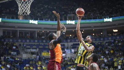 Fenerbahçe Beko'dan Galatasaray'a tarihi fark