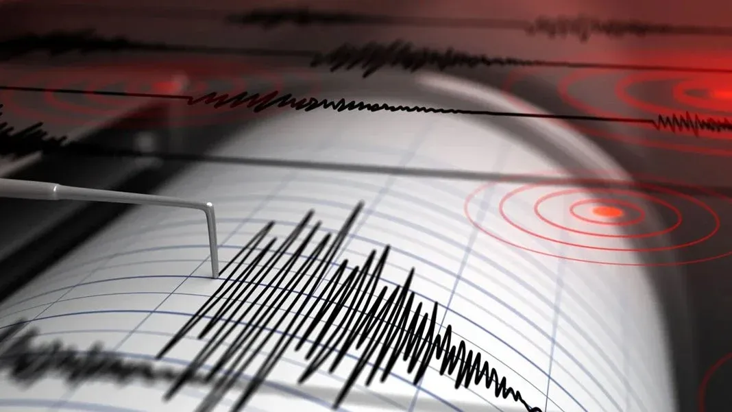 Yine sallandı... Ege Denizi’nde 4.1 büyüklüğünde deprem