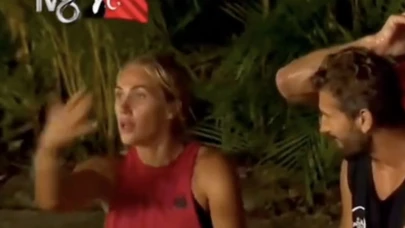 Survivor'da Meryem'in İsmail'e yaptığı el hareketi büyük tepki çekti