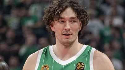 Cedi Osman'ın 19 Mayıs mesajı Yunanistan'ı karıştırdı