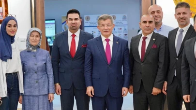 Davutoğlu'ndan Kerkük ziyareti... Türkmenlerle dayanışma vurgusu