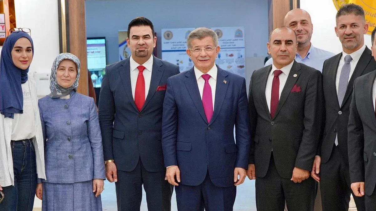 Davutoğlu'ndan Kerkük ziyareti... Türkmenlerle dayanışma vurgusu