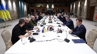 Barış için kritik buluşma: Ukrayna ve Rusya heyetleri İstanbul’da görüşüyor