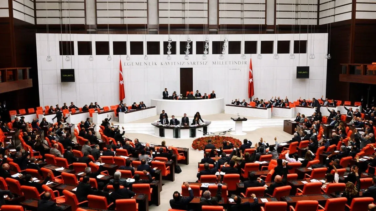 Meclis'te başkanlık yarışı kızışıyor