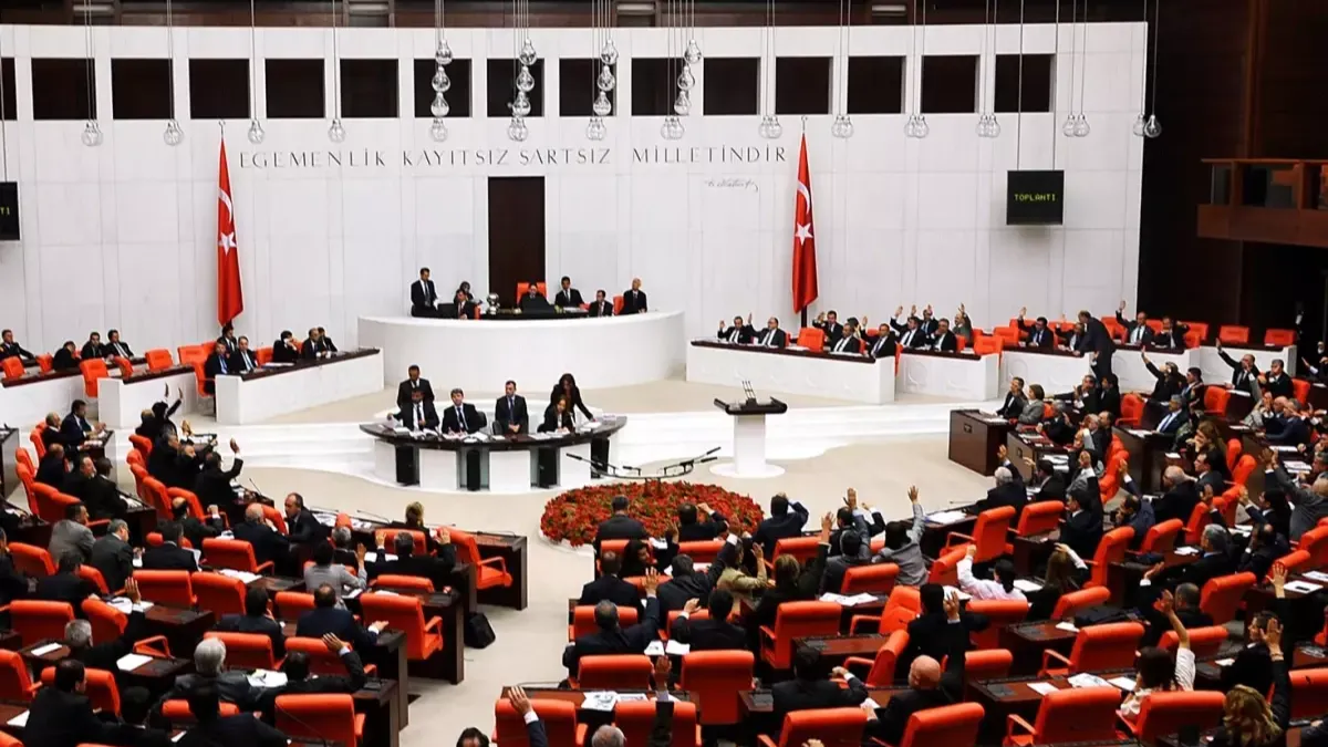 İnfaz paketi TBMM’de kabul edildi: 19 bin 800 mahkuma tahliye yolu