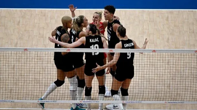 Filenin Sultanları Kanada’yı 3-0 ile geçti, namağlup liderliğini sürdürdü