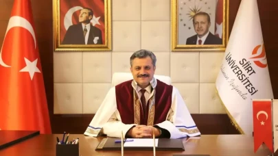 Siirt Üniversitesi’nde sineklik ve parke için  193 bin TL harcayan rektör