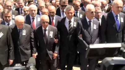 Altan Öymen'in cenazesinde siyasi tarihe geçen anlar