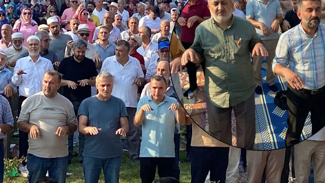 Karabük'te alevler arasında umut arayışı... Vatandaşlar yağmur duasında buluştu