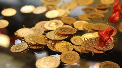 Altın fiyatları Fed beklentileriyle tırmanıyor: Ons 3.350 dolara yaklaşıyor