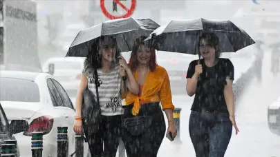 Türkiye’de hafta sonu hava durumu: Sağanak yağmur geliyor