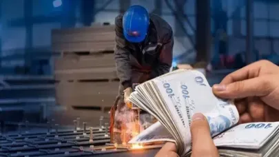 Kamu işçisine büyük zam müjdesi! 600 bin çalışan için yeni ücret paketi