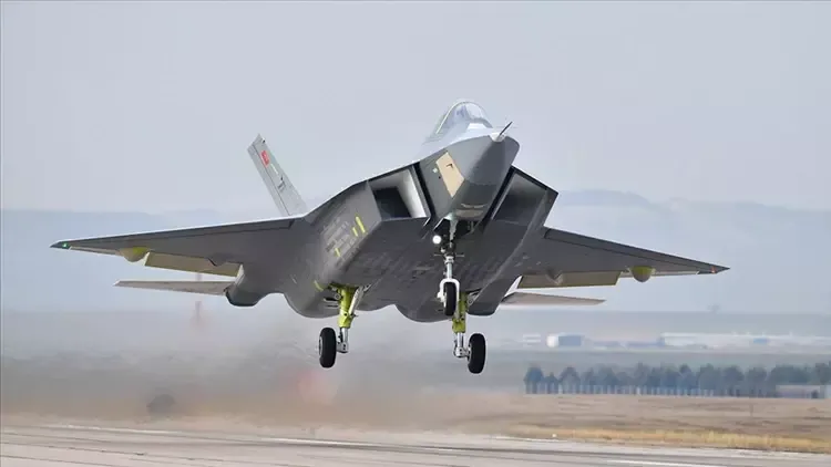KAAN F-35’e rakip mi? Newsweek dergisi Türkiye’nin yerli savaş uçağını yazdı