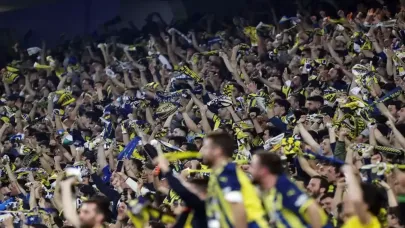Kadıköy'de tarihi gece! Tribünlerden dünya rekoru