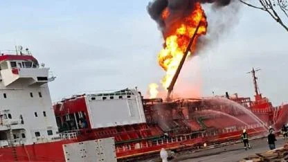 Flaş son dakika!  Türk bayraklı gemi Ukrayna'da vuruldu