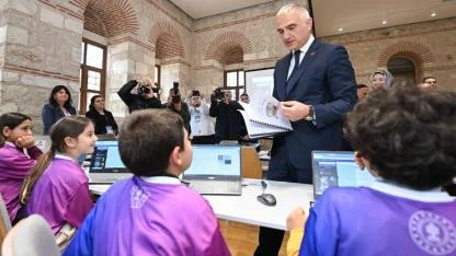 Bakan Ersoy açıkladı: Kütüphanelerde yıl sonu kullanıcı hedefi 39 milyonun üzerinde