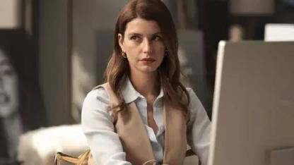 Beren Saat'in yeni filmi vizyona girmeden iptal oldu