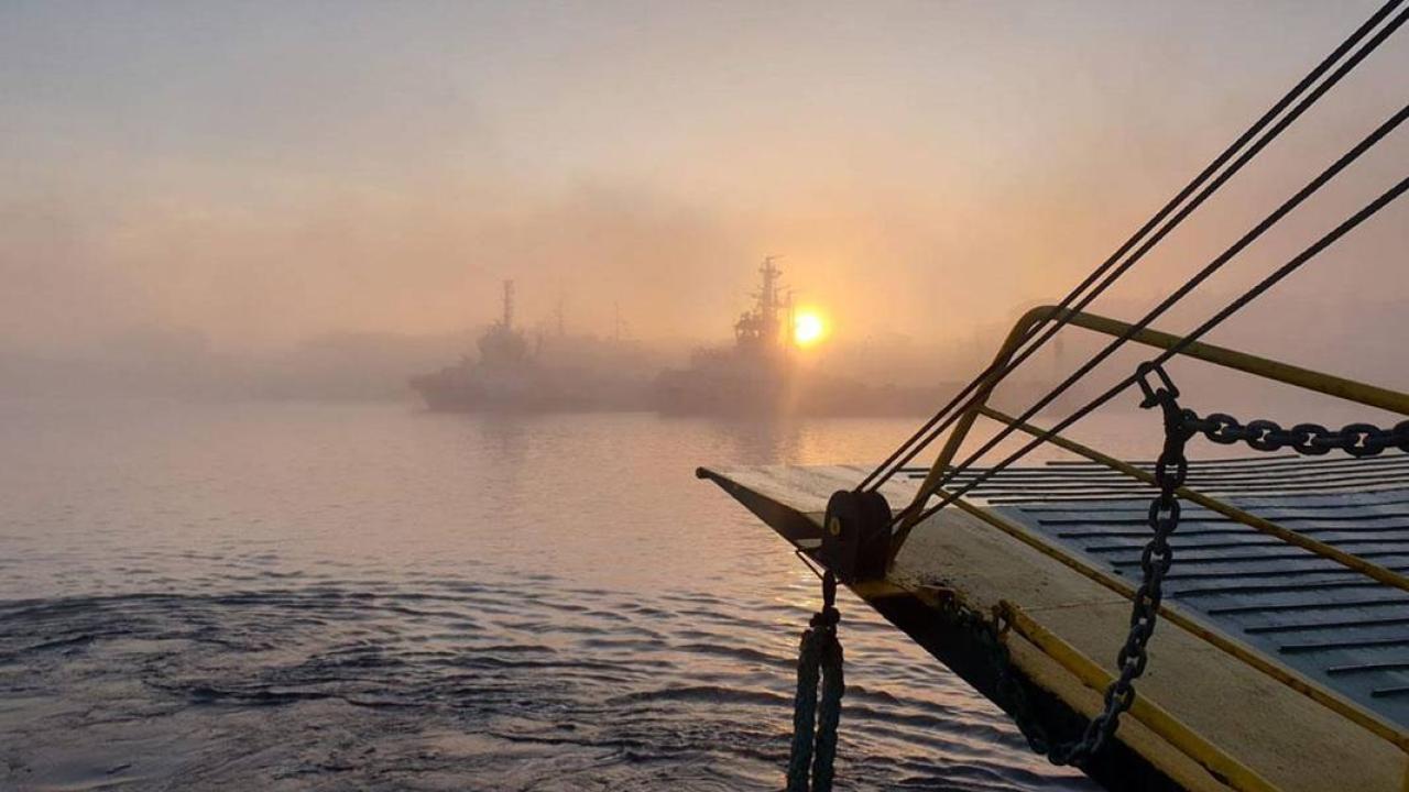Çanakkale Boğazı'nda gemilere sis engeli