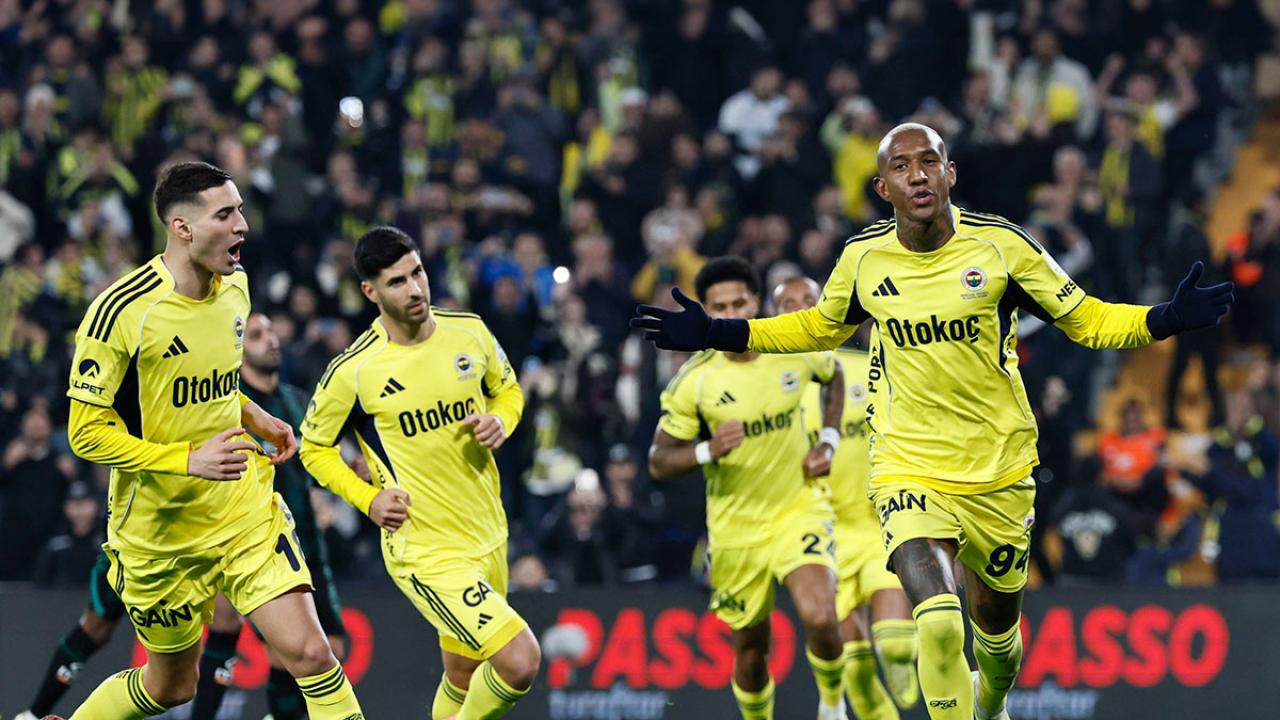 Kadıköy’de gövde gösterisi: Fenerbahçe Konyaspor’u 4 golle geçti