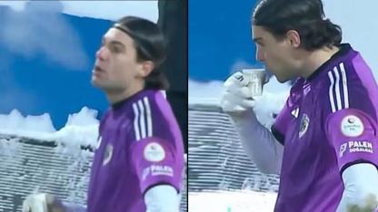 Eksi 10 derecede viral görüntüler! Erzurumspor'un çay molasına sponsor yağmuru