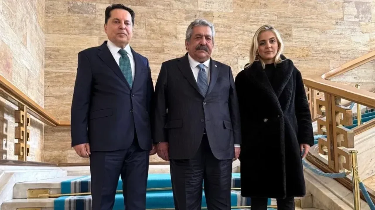 Eski Esenyurt Belediye Başkanı Ahmet Özer, MHP'li Feti Yıldız'ı ziyaret etti