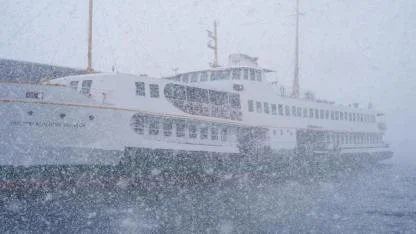 İstanbul'da vapur seferlerine kar engeli