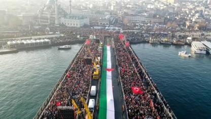 İstanbul’dan Filistin’e destek yürüyüşü! Yüz binler Galata Köprüsü'nde