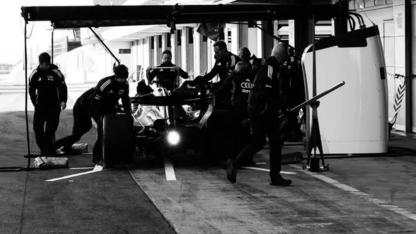 R26 piste çıktı... Audi'nin 2026 F1 aracı Barselona'da ilk kez görüntülendi