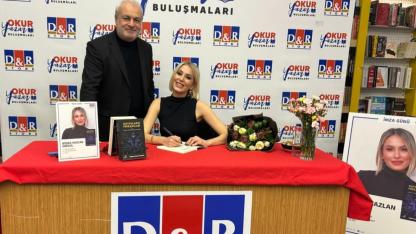D&R yazar buluşmalarında Büşra Nazlan Üregül'e okuyucularından yoğun ilgi