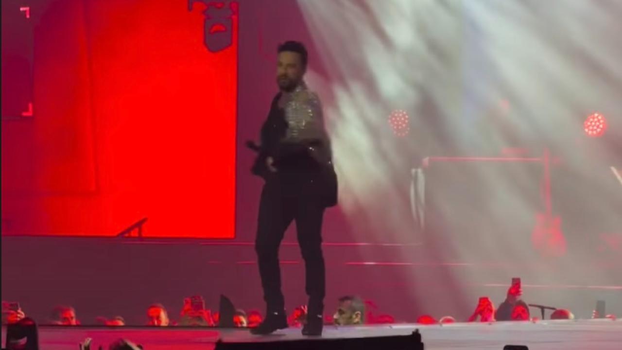 Tarkan İstanbul’u ayağa kaldırdı: Sahne şovuyla arenayı yıktı geçti