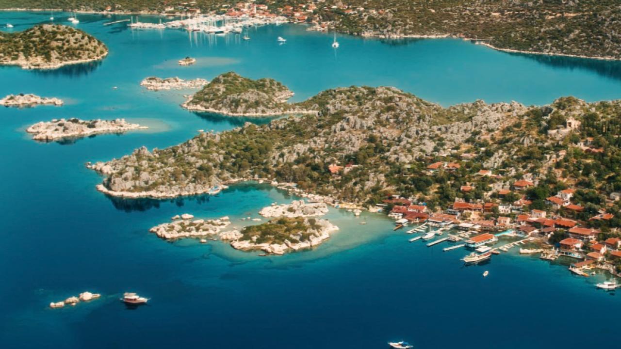 Türkiye'nin turizm tanıtımında yapay zeka dönemi:  Antalya Piece of Art 9 dilde yayında