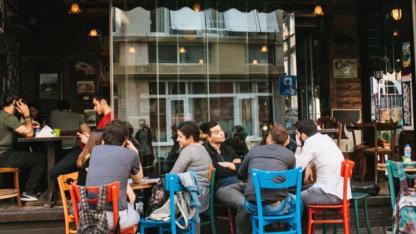 Yarı açık alanlara yeni sigara yasağı! İşletmeler mekanlarını yeniden düzenleyecek