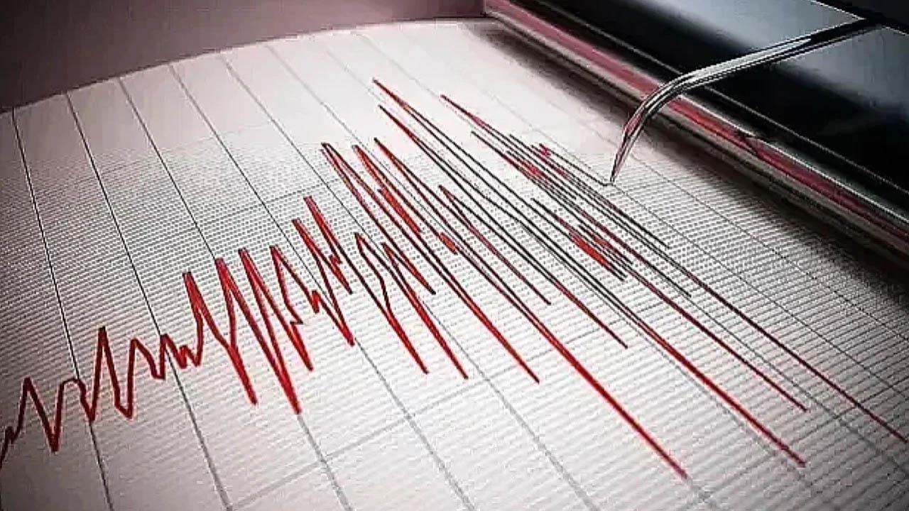 AFAD az önce açıkladı: Erzincan 4.9 şiddetinde deprem ile sallandı!