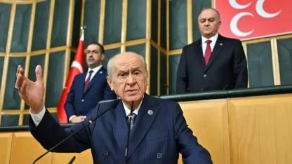 Bahçeli'den Meclis'teki kavgaya sert tepki! CHP'ye "siyasi eşkıyalık" suçlaması
