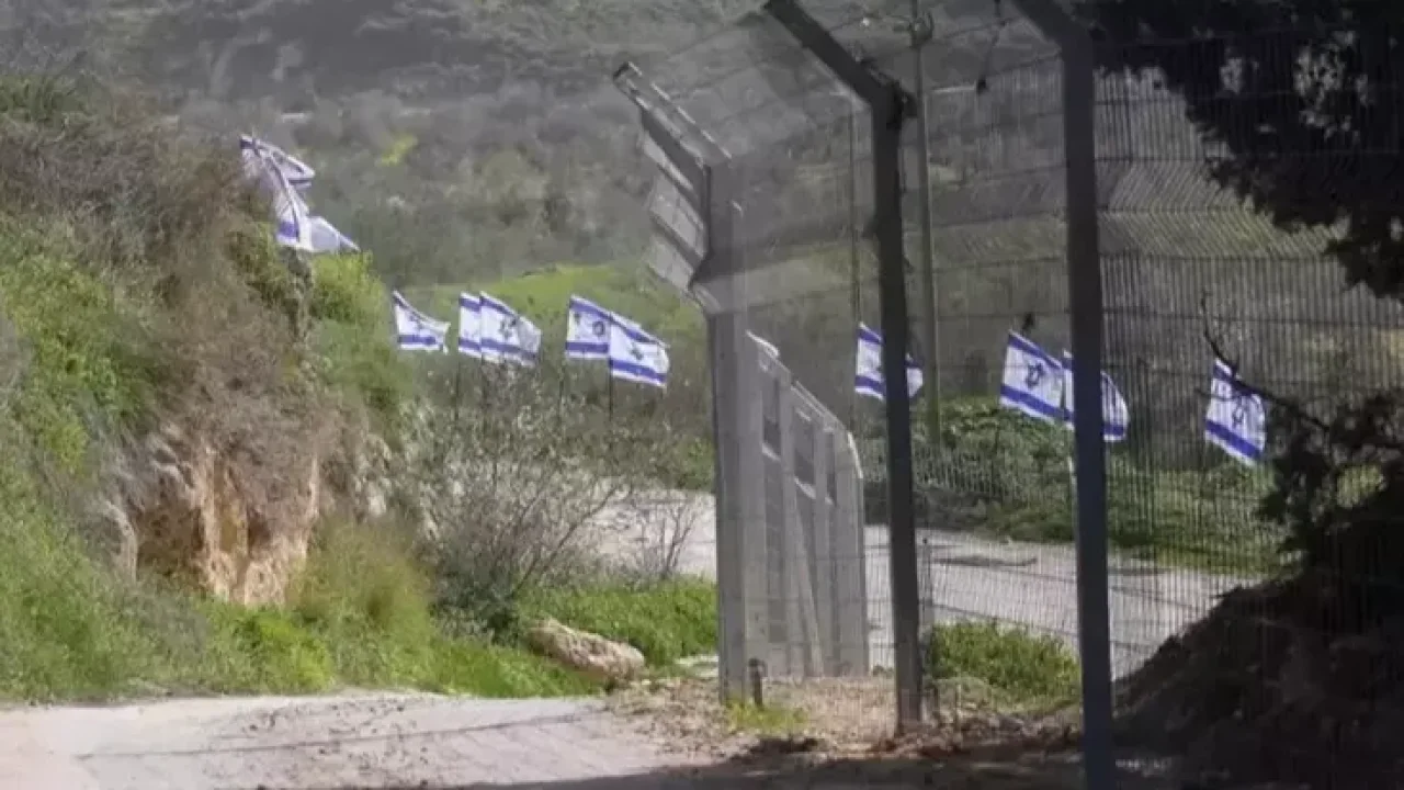 Osmanlı mirası El-Mesudiye Tren İstasyonu'na İsrail bayrakları asıldı!