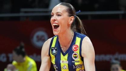 Fenerbahçe'nin efsane kaptanı Eda Erdem'den tarihi imza