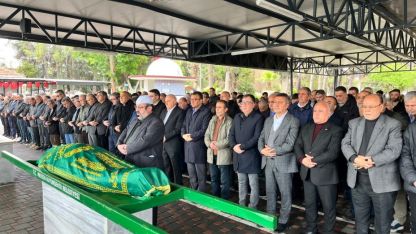 Mersin'de kalp krizinden ölen eski futbolcu Hakan Turgut'un cenazesi defnedildi
