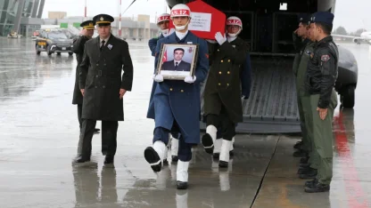 Ağrı'da askeri araç kazasında şehit olan Uzman Çavuş Akarsel'in cenazesi Konya'da defnedildi